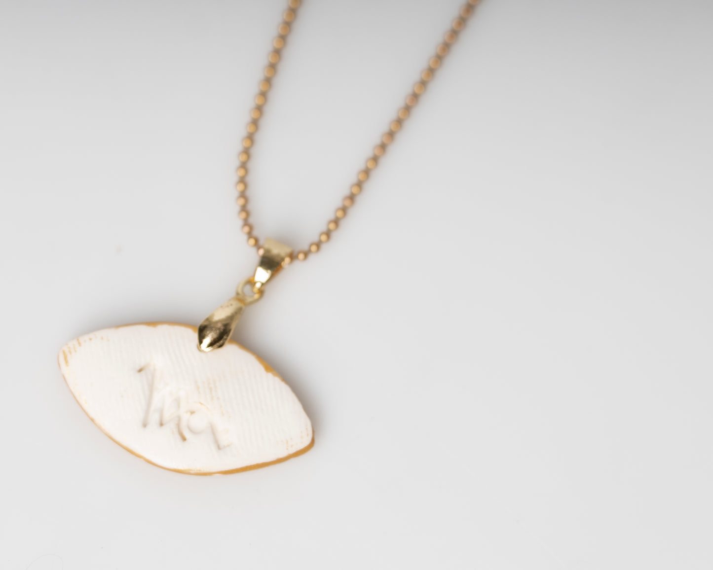 Ojo de Atenea ® Serie Luna de Ciervo oro JULIO