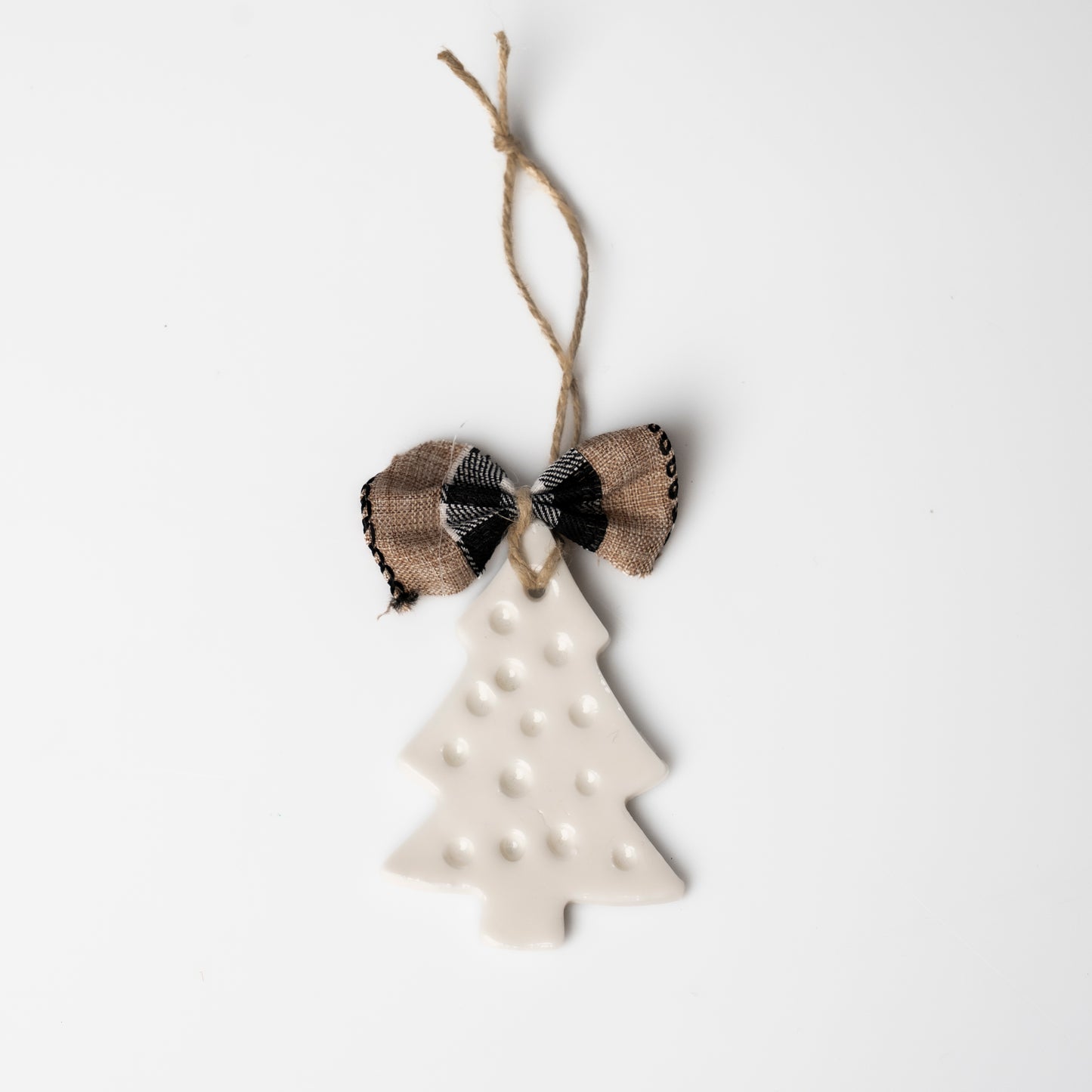 Adornos de Navidad MacLé® – Pack 3 Arbolitos de Porcelana Perforados