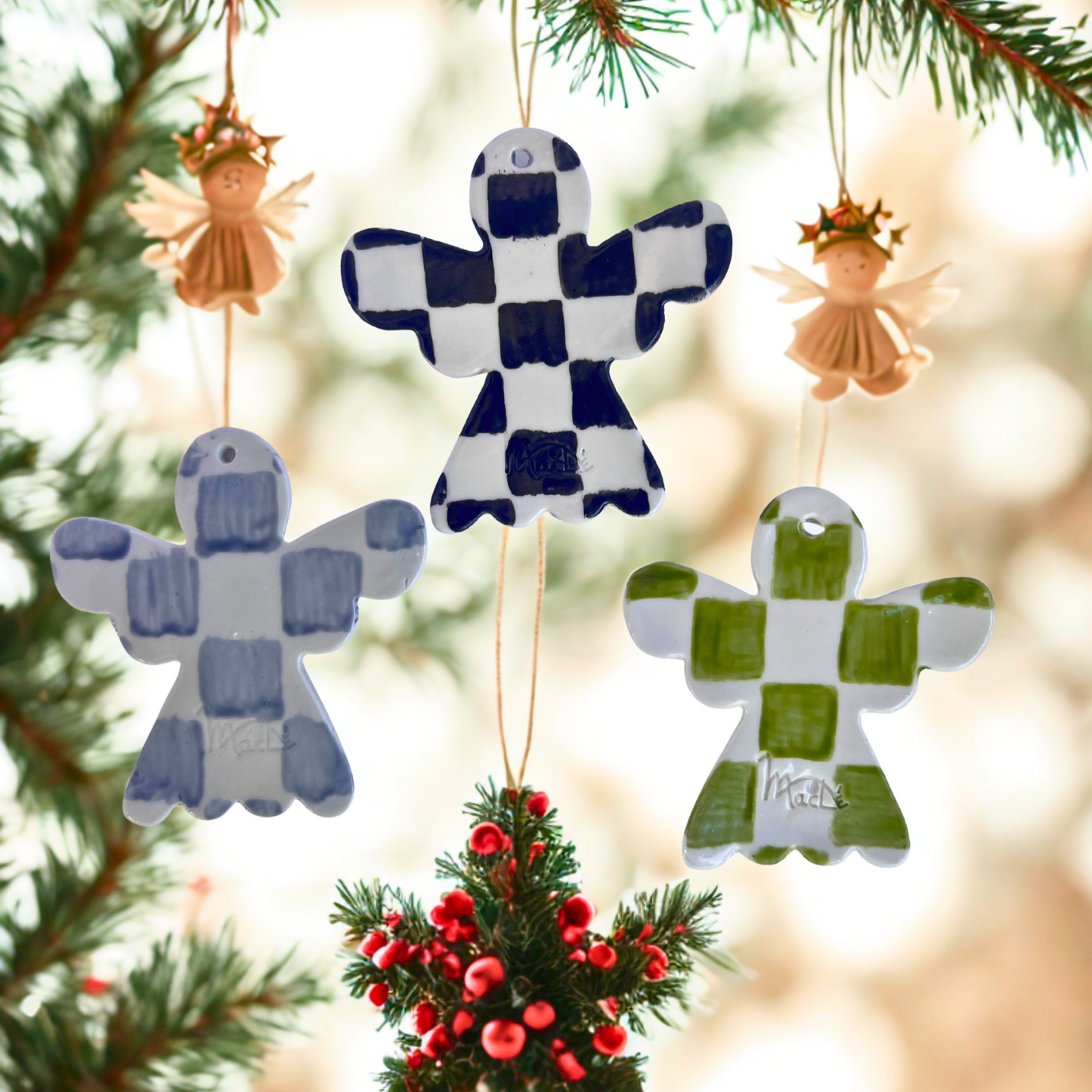 Adornos de Navidad MacLé® – Angelitos de Porcelana Ajedrezados