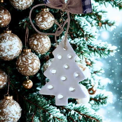Adornos de Navidad MacLé® – Arbolitos de Porcelana Perforados